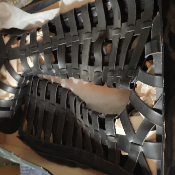 360 MIA FOR WOMEN: GLITTERATI GLADIATOR SANDALS - Picture 6 of 6